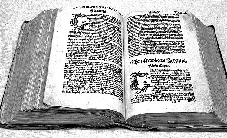 Gustaf Vasas bibel, tryckt i Uppsala 1540–41. I Skellefteå landsförsamlings ägo. Foto: Henry Lundström/Skellefteå museum. SM C 02849